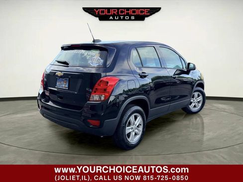 Used 2018 Chevrolet Trax LS AWD/4WD image 6