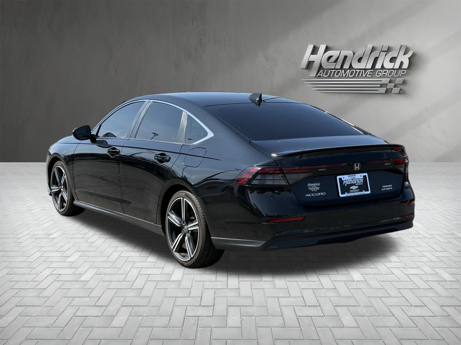 Used 2024 Honda Accord Sport image 9