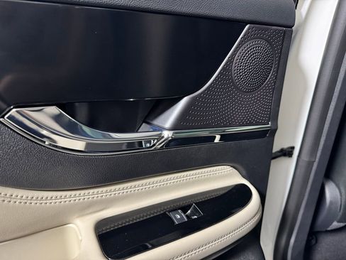 New 2026 Lincoln Corsair Premiere image 47