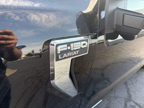 Used 2022 Ford F150 Lariat w/ Equipment Group 502A High AWD/4WD image 22