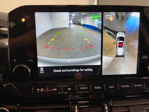 Used 2022 Nissan Pathfinder SL w/ SL Premium Package image 28