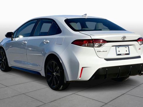 Used 2023 Toyota Corolla SE image 11