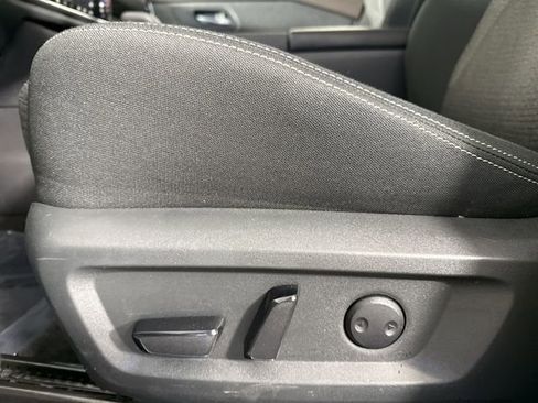 Used 2023 Nissan Rogue SV image 22