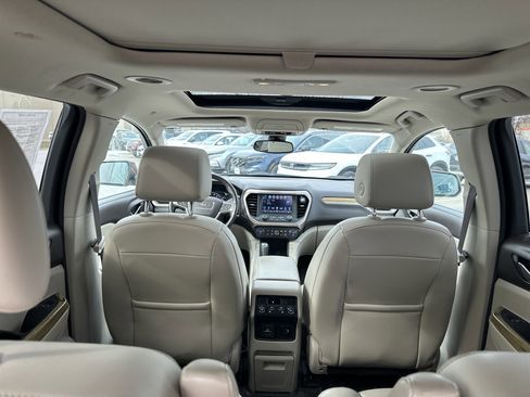 Used 2018 GMC Acadia Denali w/ Technology Package image 13