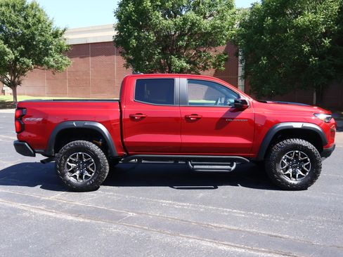 Used 2025 Chevrolet Colorado ZR2 AWD/4WD image 34