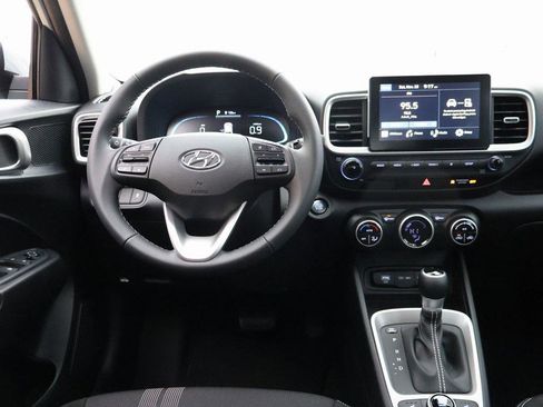 New 2026 Hyundai Venue SEL image 19
