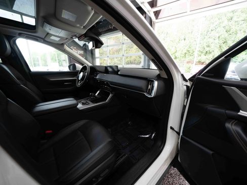 Used 2024 MAZDA CX-90 Plug-In Hybrid w/ Premium Pkg AWD/4WD image 26
