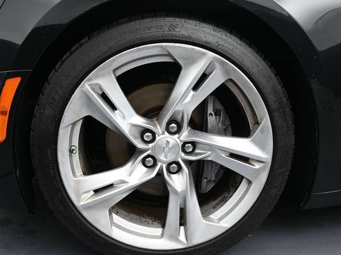 Used 2019 Chevrolet Camaro SS RWD image 14