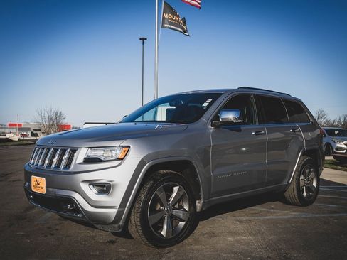 Used 2015 Jeep Grand Cherokee Overland image 25