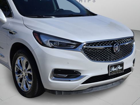 Used 2021 Buick Enclave Avenir FWD image 31