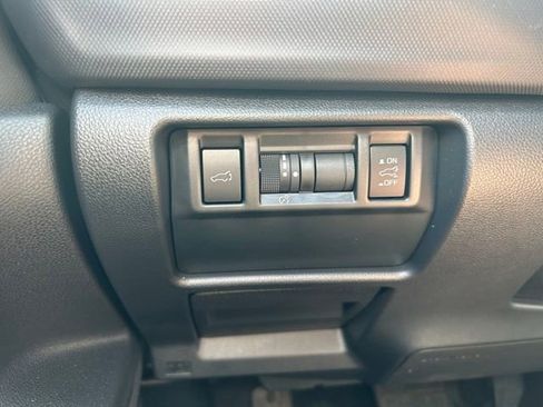 Used 2025 Subaru Forester Limited AWD/4WD image 20