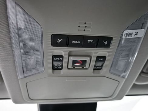 Used 2021 Toyota RAV4 XLE w/ Convenience Package image 34