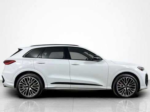 New 2025 Audi SQ5 Premium Plus image 7