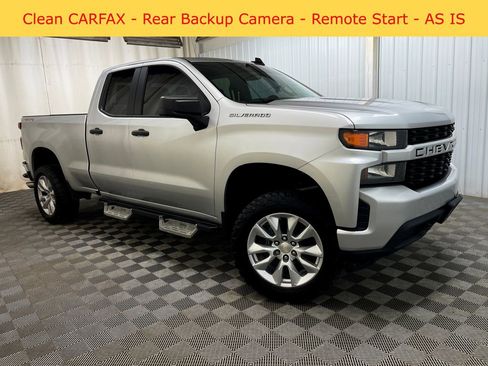 Used 2019 Chevrolet Silverado 1500 Custom w/ Custom Convenience Package AWD/4WD image 1