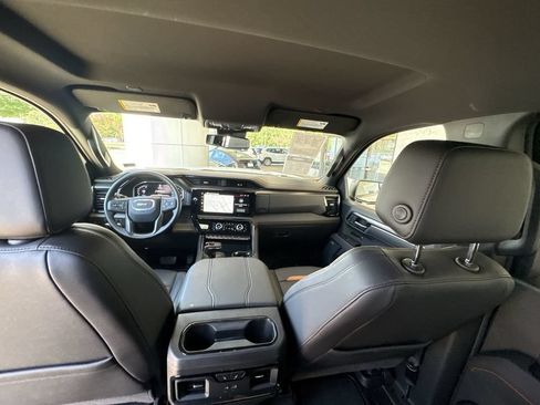 Certified 2025 GMC Sierra 1500 AT4 AWD/4WD image 20