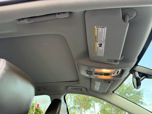 Used 2014 Cadillac SRX Luxury FWD image 32