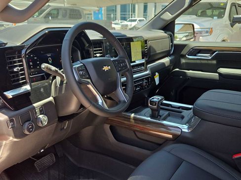 New 2026 Chevrolet Silverado 1500 LT w/ Safety Package RWD image 10