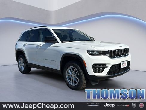 New 2025 Jeep Grand Cherokee Laredo X image 1
