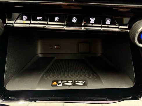 New 2026 Chevrolet Traverse High Country image 40