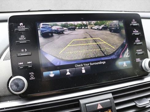 Used 2018 Honda Accord EX image 13