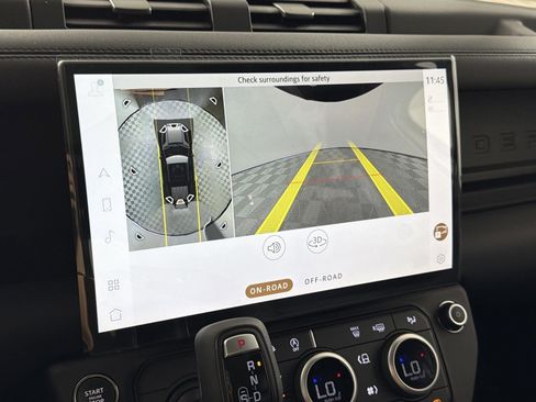 New 2026 Land Rover Defender 110 X-Dynamic SE image 16