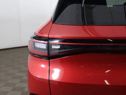 Used 2022 Volkswagen ID.4 Pro S w/ Gradient Package image 16