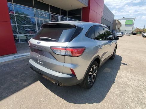 Used 2022 Ford Escape SE w/ SE Sport Appearance Package FWD image 6