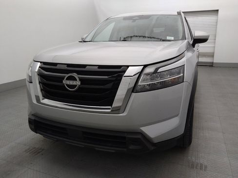 Used 2022 Nissan Pathfinder SV FWD image 15
