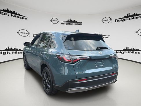 Used 2023 Honda HR-V Sport image 4
