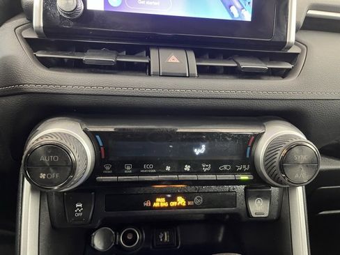 Used 2023 Toyota RAV4 XLE image 17