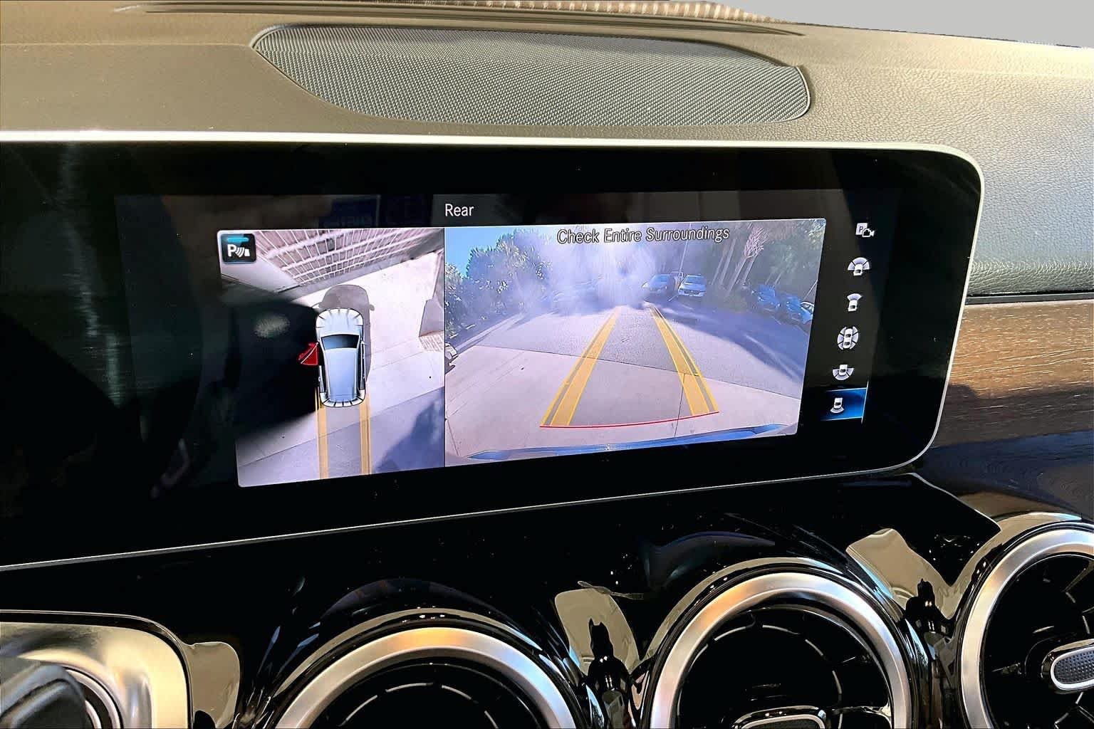 Certified 2021 Mercedes-Benz GLB 250 image 27