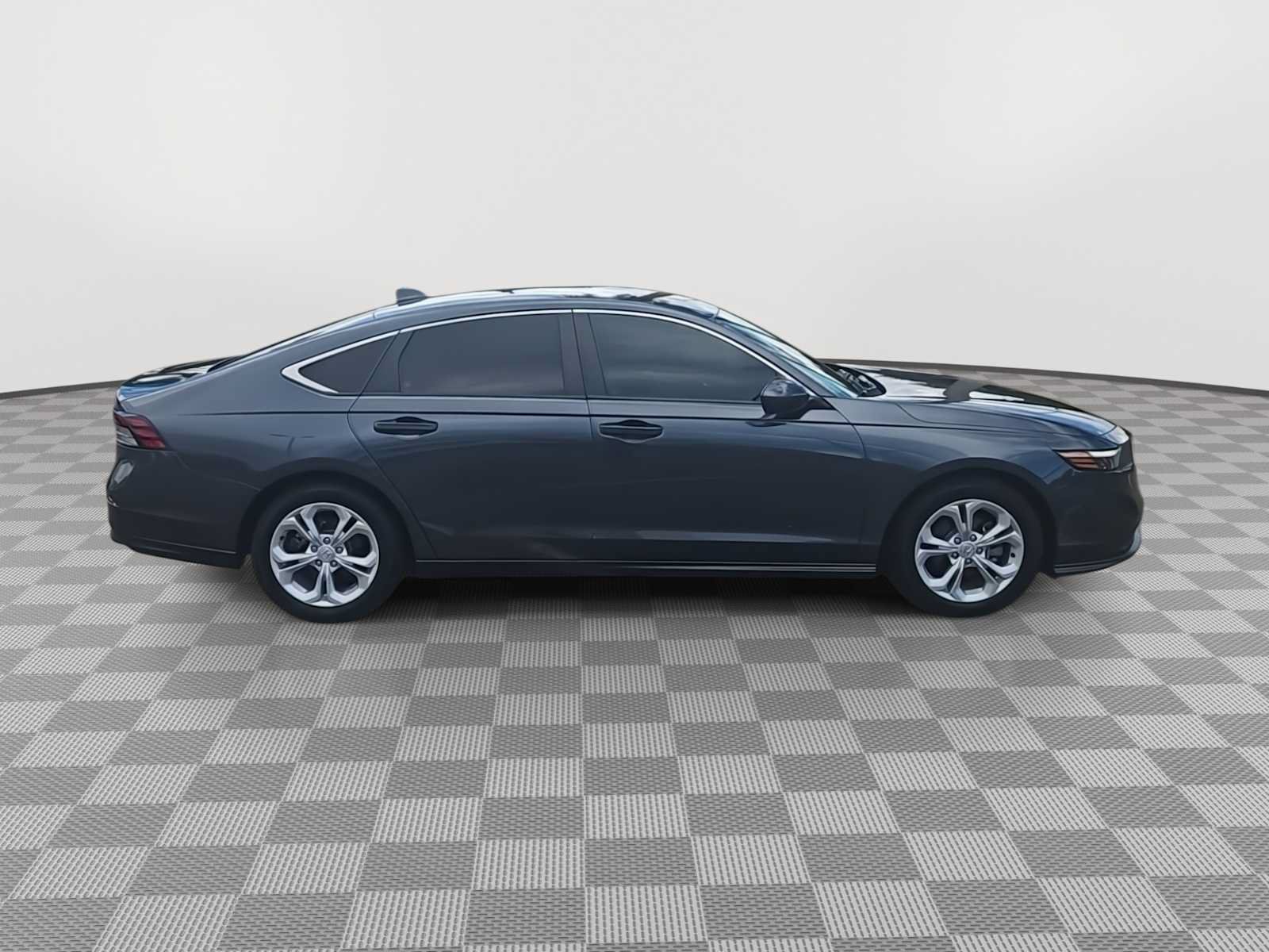 Certified 2025 Honda Accord LX image 9