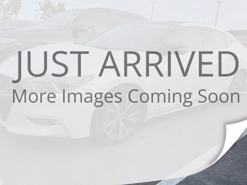 Used 2017 Nissan Maxima Platinum FWD image 3