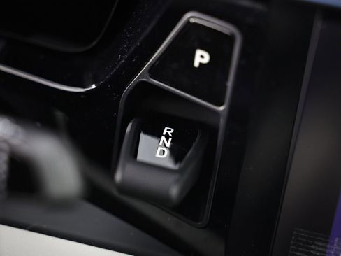 New 2026 Porsche Macan 4 Electric image 41