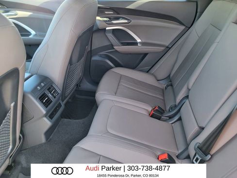 Used 2025 Audi Q5 Premium Plus w/ Premium Plus AWD/4WD image 8