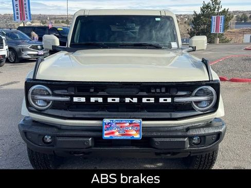 New 2025 Ford Bronco Outer Banks image 9