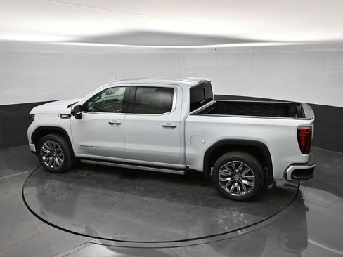 New 2026 GMC Sierra 1500 Denali w/ Denali Reserve Package AWD/4WD image 30