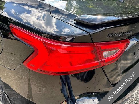 Used 2018 Nissan Maxima SR w/ Midnight Edition FWD image 22