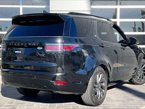 Used 2023 Land Rover Discovery S R-Dynamic image 12