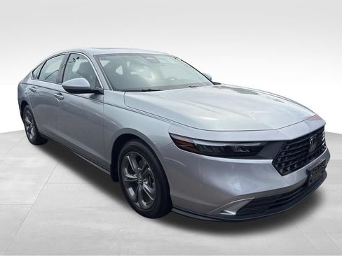 Used 2024 Honda Accord EX image 5