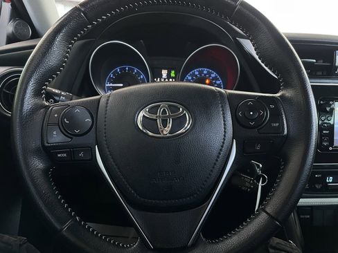 Used 2017 Toyota Corolla iM image 28