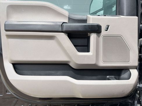 Used 2019 Ford F250 XL w/ STX Appearance Package AWD/4WD image 19