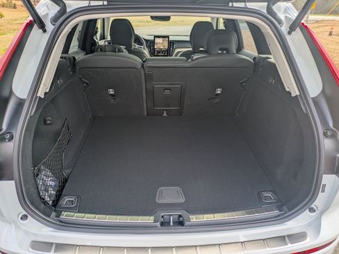 New 2026 Volvo XC60 B5 Ultra w/ Protection Package Premier image 13