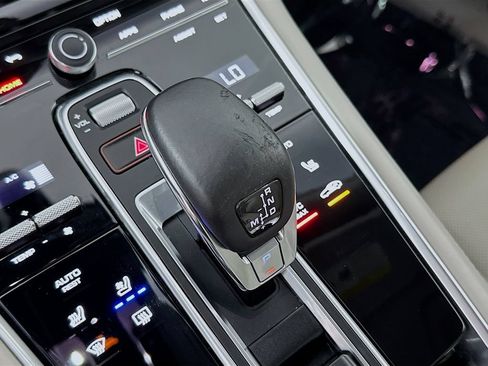 Certified 2023 Porsche Panamera 4 Platinum Edition AWD/4WD image 19