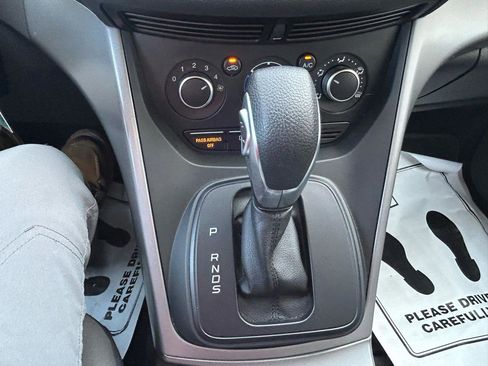 Used 2015 Ford Escape SE FWD image 26