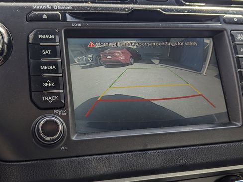 Used 2013 Kia Rio SX w/ Premium Pkg image 10