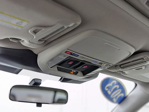 Used 2023 Subaru Forester Premium image 28