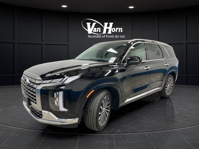 Used 2025 Hyundai Palisade Calligraphy FWD image 3