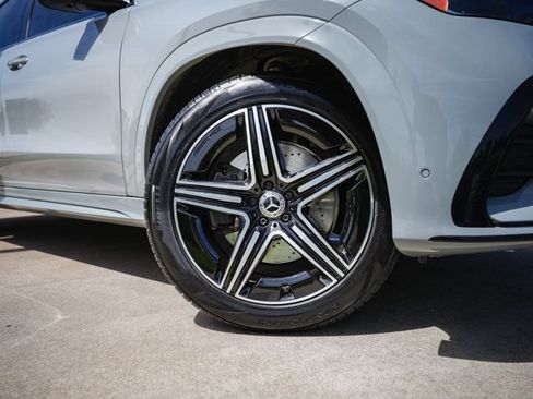 Used 2024 Mercedes-Benz GLE 350 4MATIC image 3