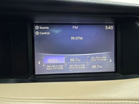 Used 2017 INFINITI QX30 Premium w/ Navigation Package FWD image 27